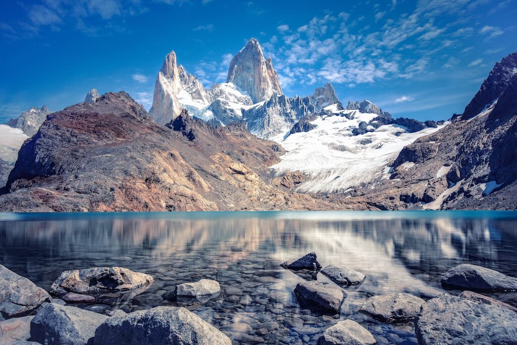 lagoon of Los Tres towards Mount Fitz Roy and Cerro Torre in Los Glaciares National Park near El Chalten, Argentina