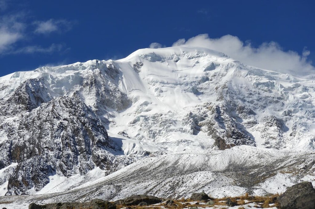 The imposing Illimani, emblem of the city of La Paz in Bolivia
