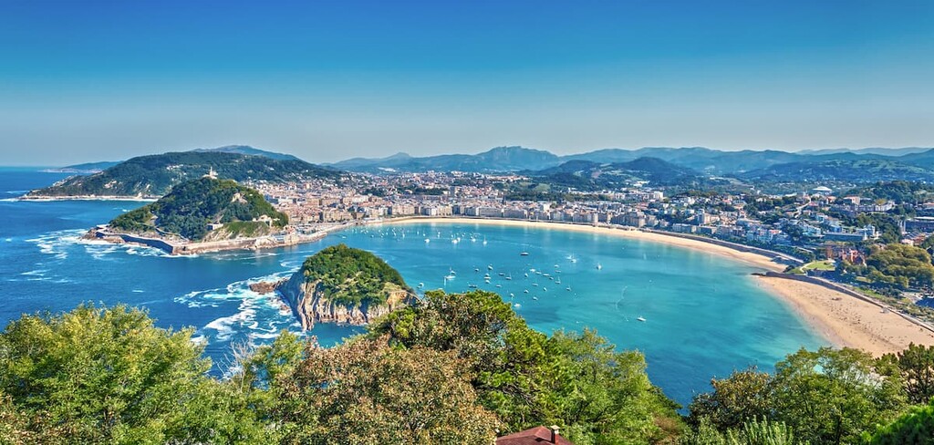 San Sebastian, Lago de Calabazosa, Saliencia lakes, Cantabrian Mountains, Spain