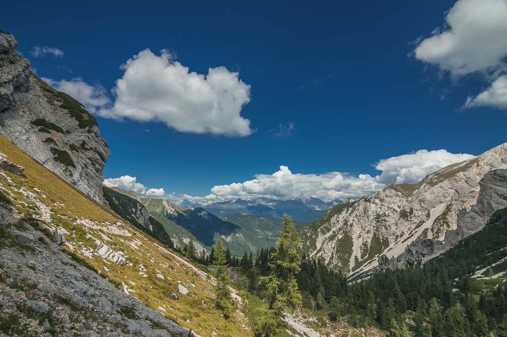 Braies to Rifugio (refuge) Biella, Dolomites