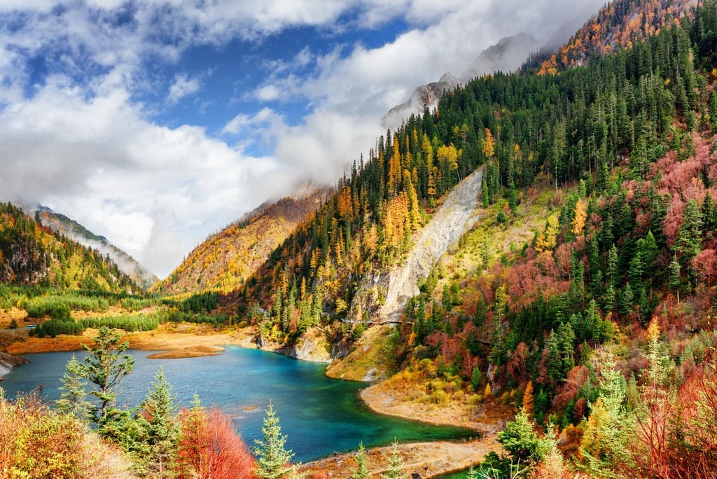 Jiuzhai Valley National Park, Hengduan Mountains, China