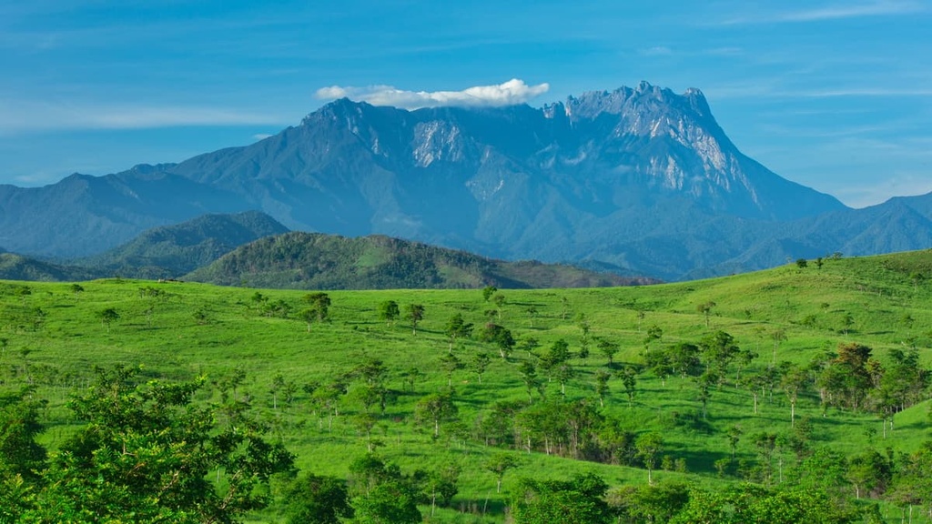Mount Tambuyukon, Malaysia