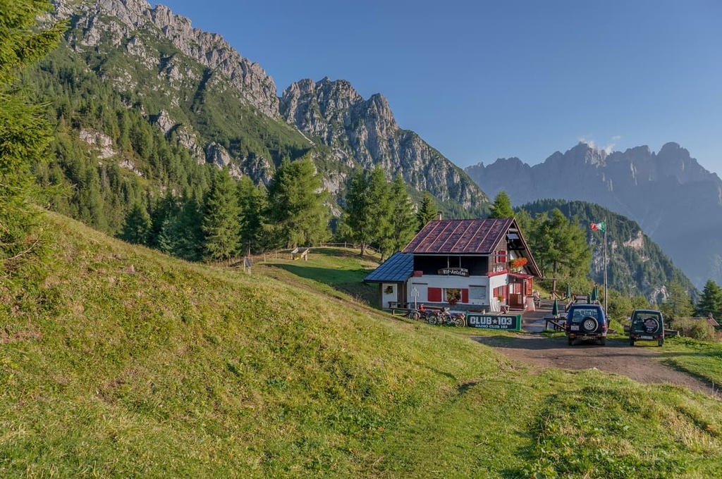 Antelao refuge, Marmarole Group, Italy