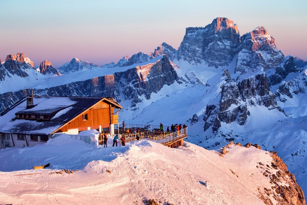rifugio Lagazuoi, Nuvolau Group, Italy