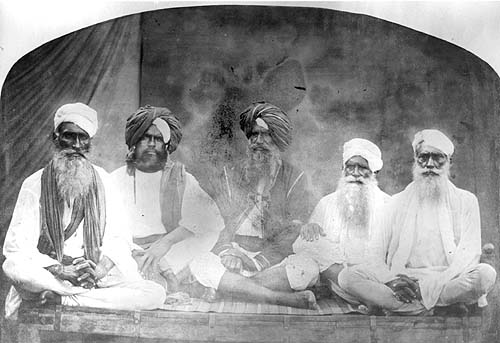 Lahore Sikhs of Punjab, photographed in 1860. Punjab Mountains