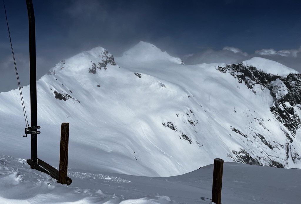 Here’s the view from the top station. The sharp ridge is visible on the left. Heading right, next is the Pyramid, followed by Pic Bayle. Photo: Sergei Poljak. Alpe d Huez Ski Resort