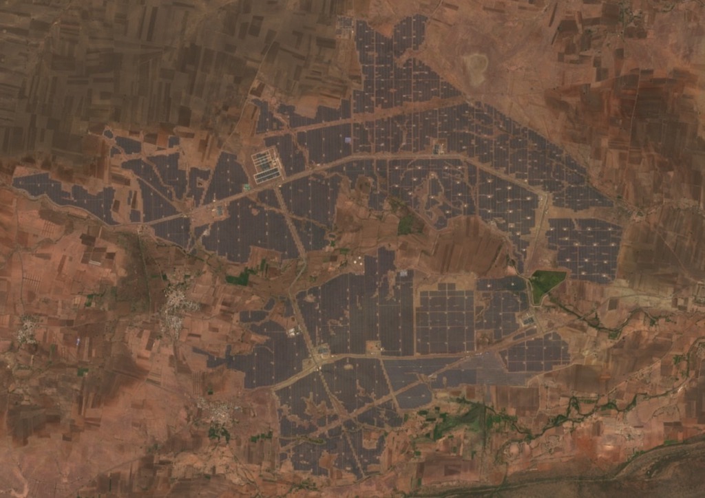 The Kurnool Ultra Mega Solar Park and its 4 million panels surely live up to its name. Andhra Pradesh Mountains