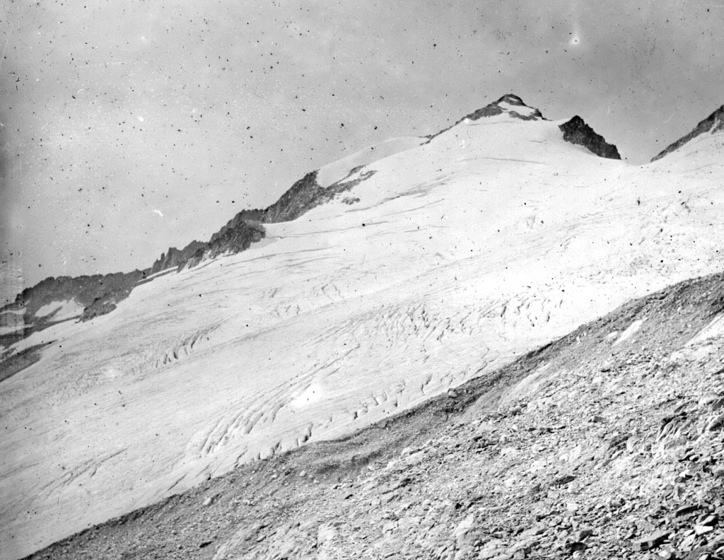 The Aneto Glacier in 1862. Aragon