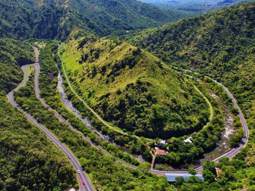 road and mountains, Córdoba, Argentina
