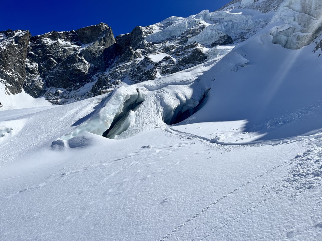 Crevasses. Photo: Sergei Poljak