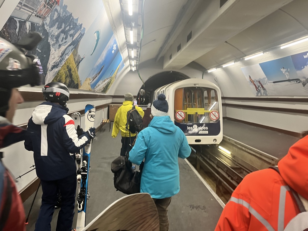 The funicular at 2 Alpes. Photo: Sergei Poljak