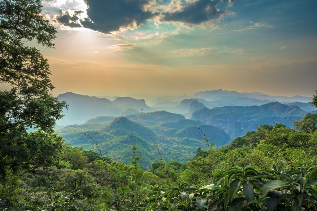 The view from Dhupgarh, the state’s highest peak. Madhya Pradesh Mountains