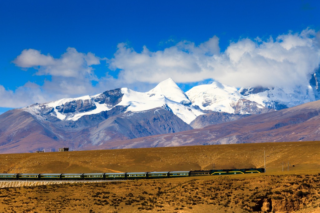 Mount Nyenchen, Trans-Himalaya