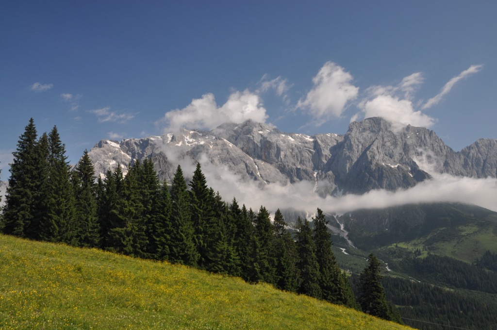 Hochkönig (2,941 m / 9,649 ft), the range’s highest peak. Northern Salzburg