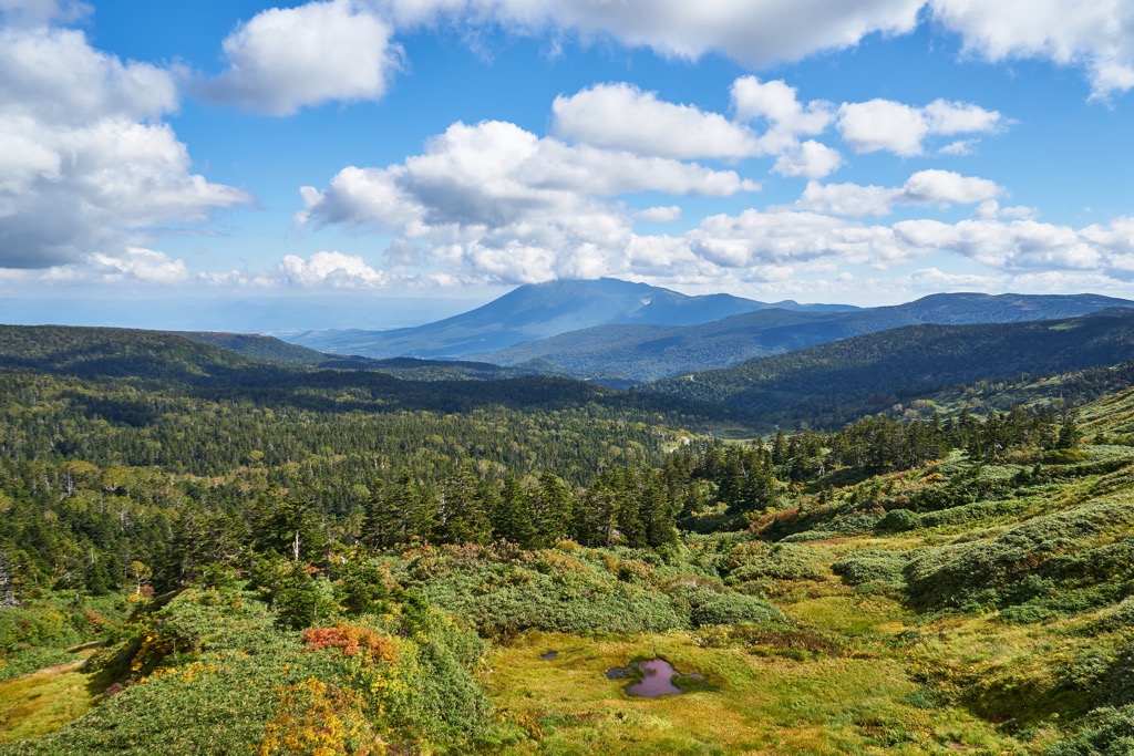 Hachimantai Traverse, Ōu Mountains, Japan