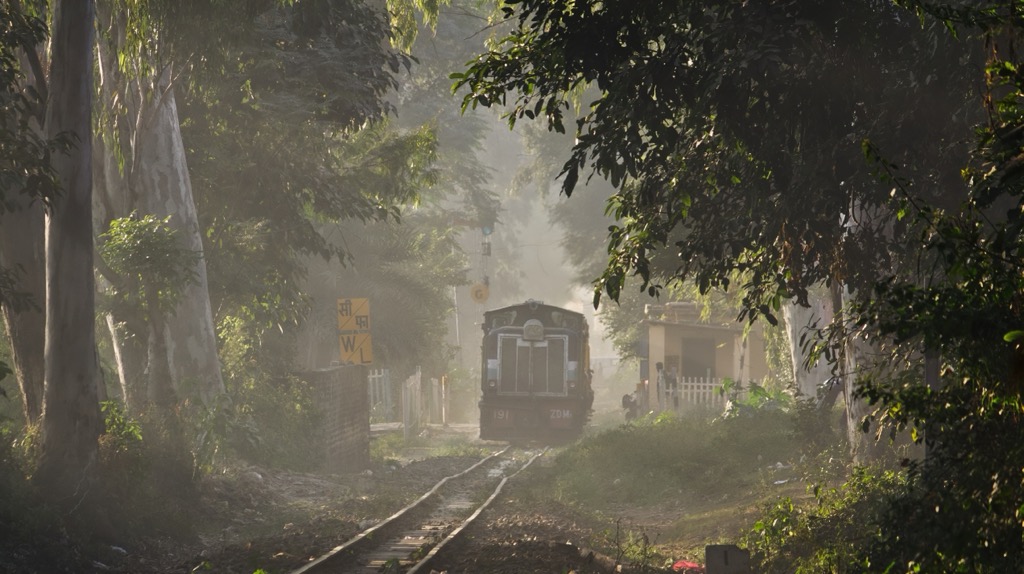 Heading through Pathankot, Punjab, toward Himachal Pradesh. Punjab Mountains