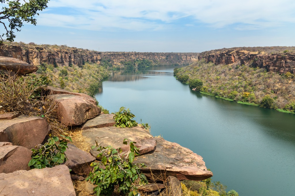 The beauty of the Chambal River near the Garadia Mahadev Temple is undeniable. Geography