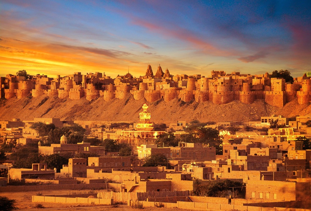 Epic views of Jaisalmer Fort. Geography