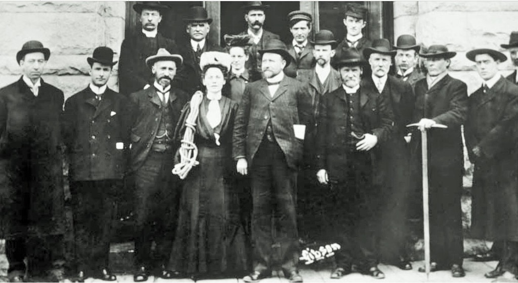 Kanadyjski Klub Alpejski w 1906 roku. Wspinaczka skałkowa