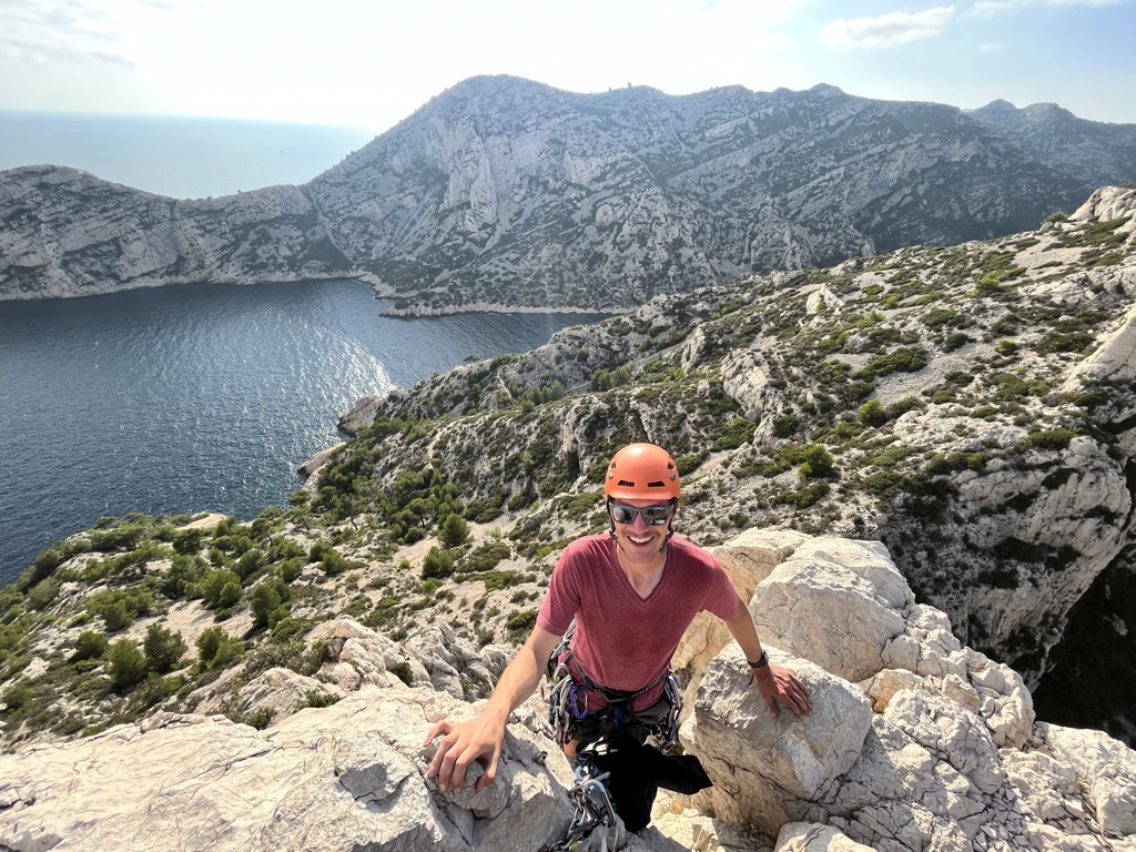 Calanques, niedaleko Marsylii, Francja. Zdjęcie: Sergei Poljak. Wspinaczka skałkowa
