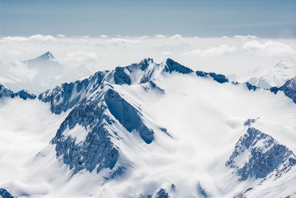 The Stubai Alps, while still harboring a few small glaciers, show signs of extensive glaciation in the past. Stubai Alps