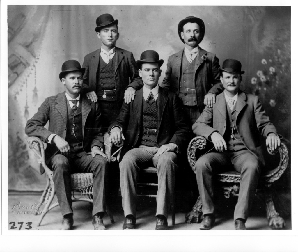 Butch Cassidy and the Wild Bunch outlaw gang photographed in 1901 in Fort Worth, Texas. Weber County