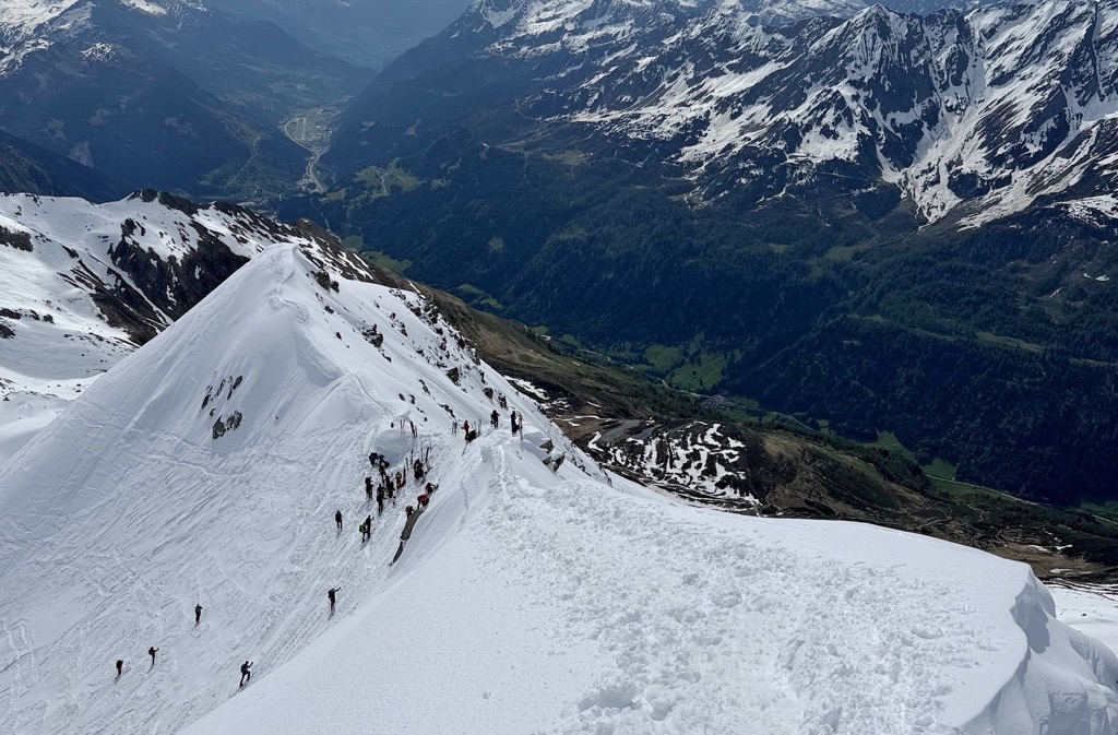 Skiing Pizzo Lucendro