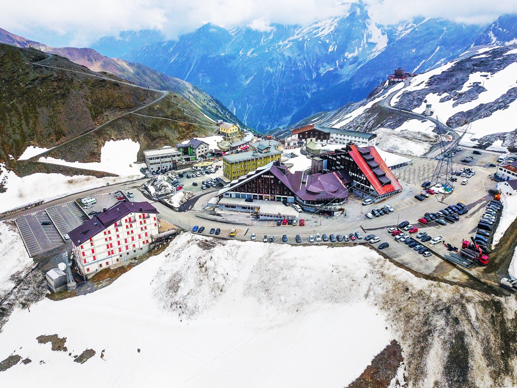 Passo Stelvioa.  Summer Skiing in Europe