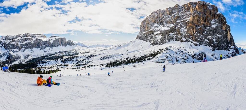 Skiing in Sellaronda, Sella Group, Dolomites