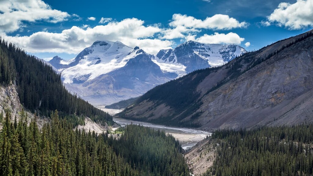 Winston Churchill Range, Canada