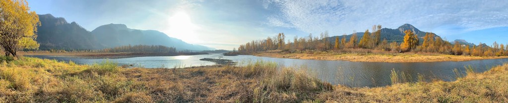 Panorama from the end of Strawberry Island in North Bonneville, WA