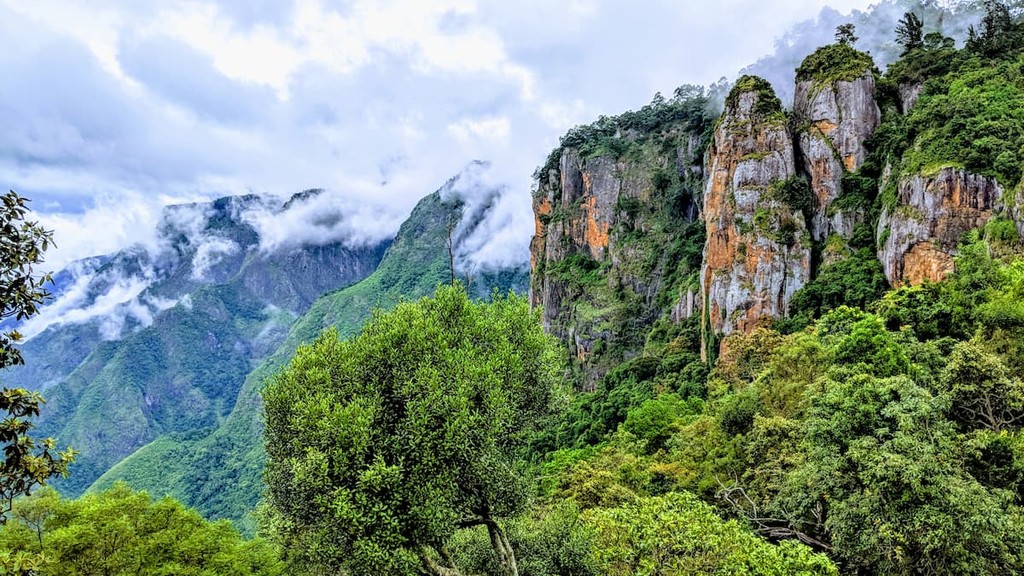 Pillar Rocks Viewpoint in Kodaikanal in Tamil Nadu, India.